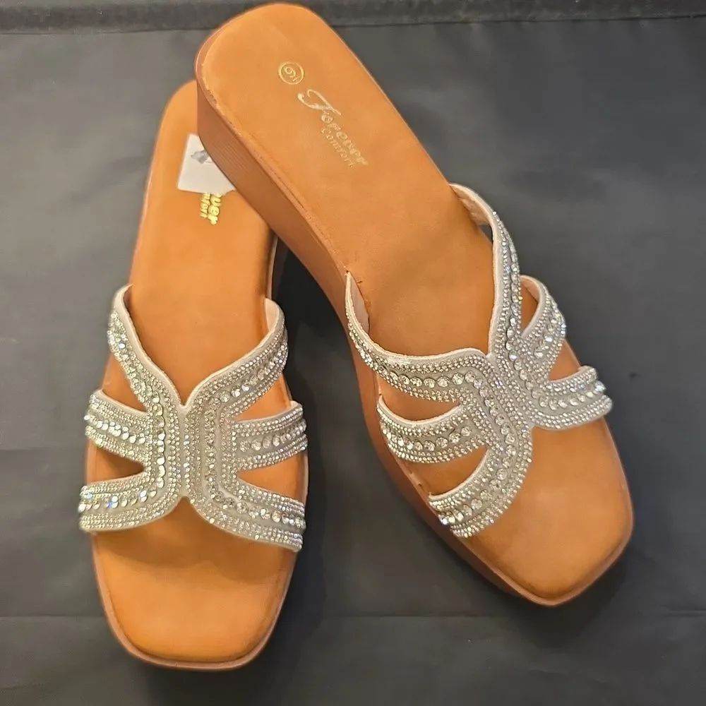 BRAND NEW FOREVER COMFORT JEWEL STRAP EMBELLISHED WOMENS WEDGE SANDAL G1